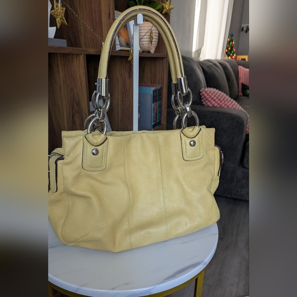COACH YELLOW 💛 SATCHEL LEATHER SHOULDER BAG - Picture 2 of 16